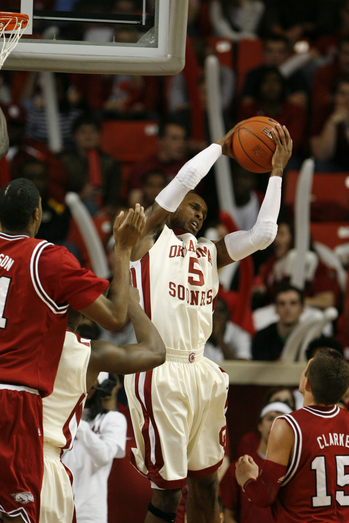 OU-Arkansas basketball series